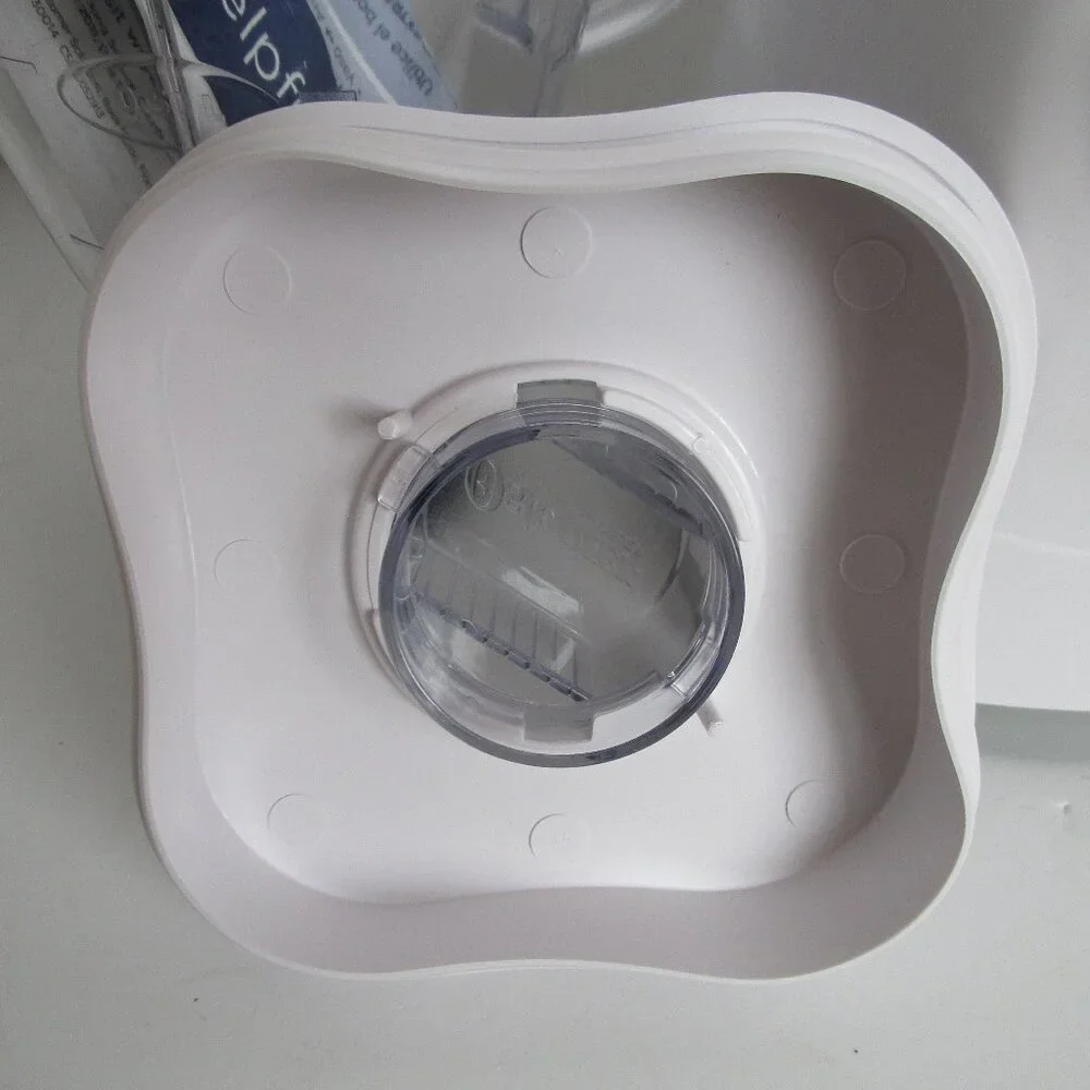 Osterizer plastic blender